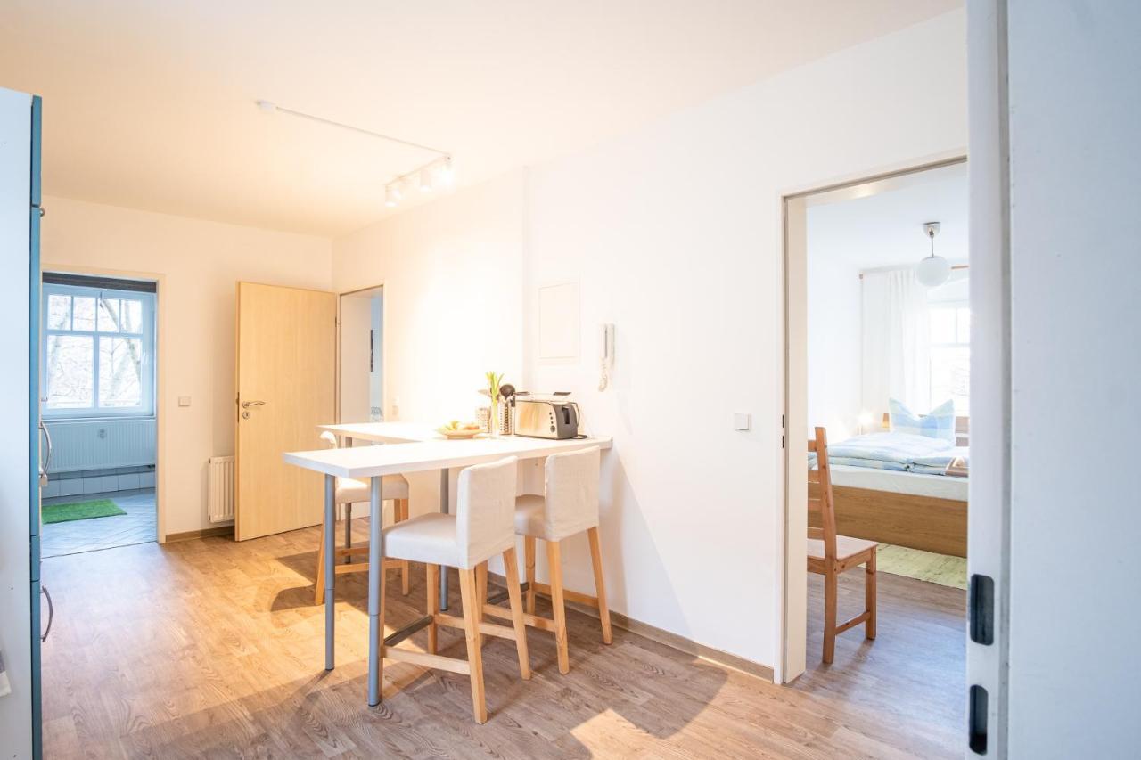 Helle Ferienwohnung Im Hinterhof Dresda Exterior foto