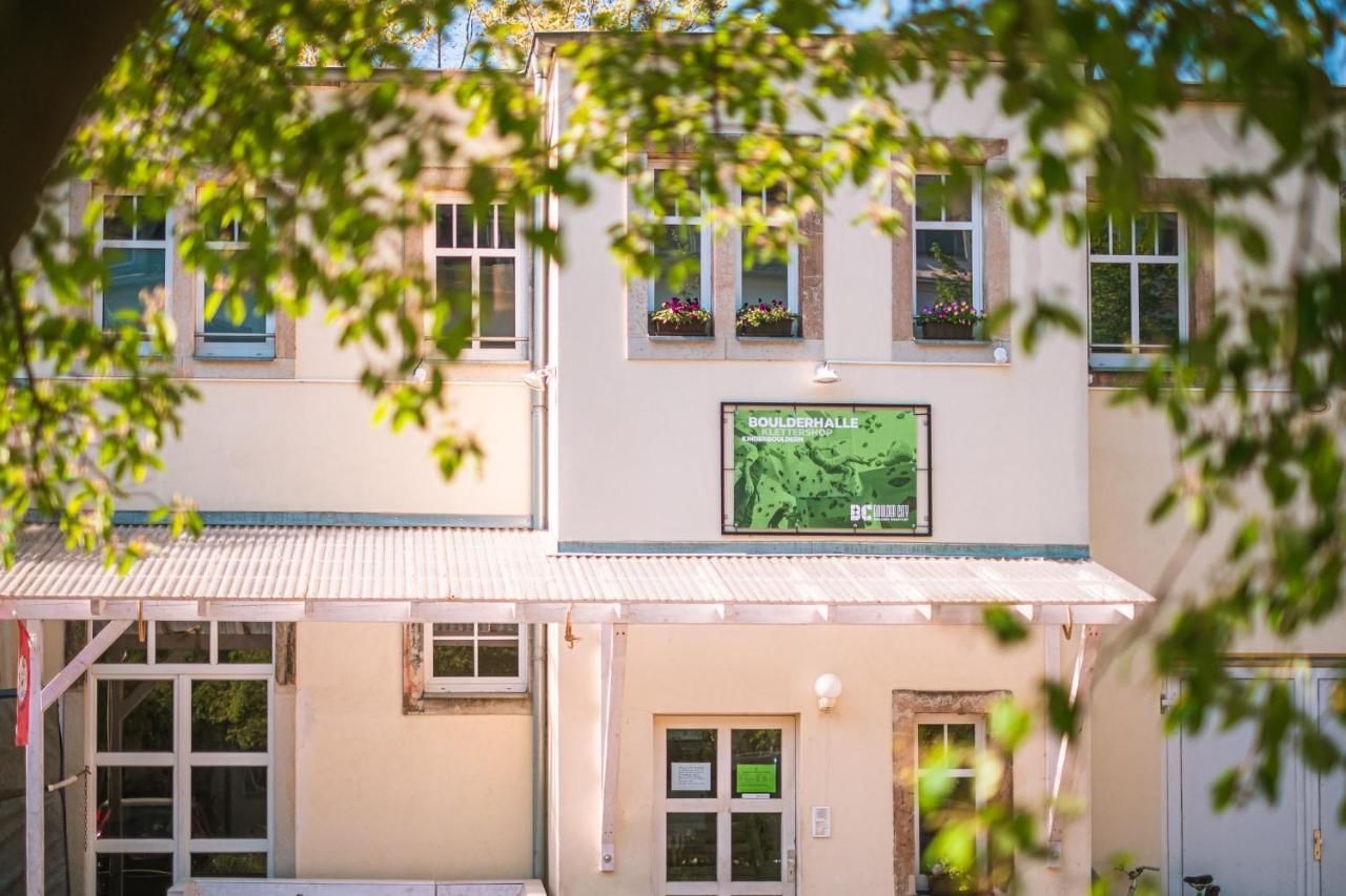 Helle Ferienwohnung Im Hinterhof Dresda Exterior foto